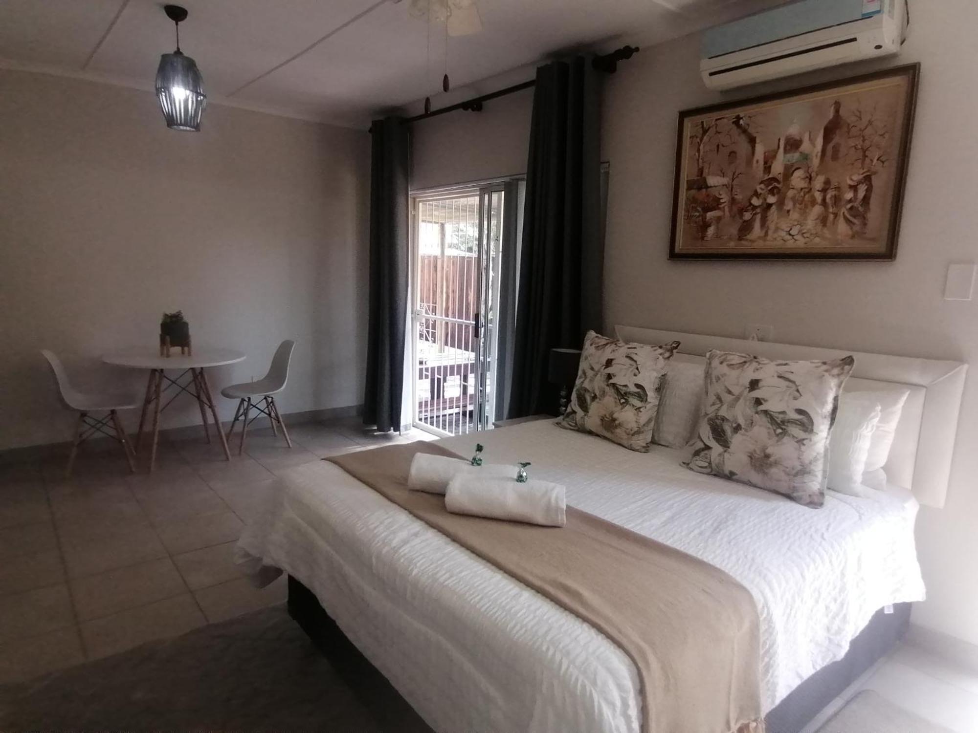 Oppi Draai Guesthouse 오쇼른 외부 사진