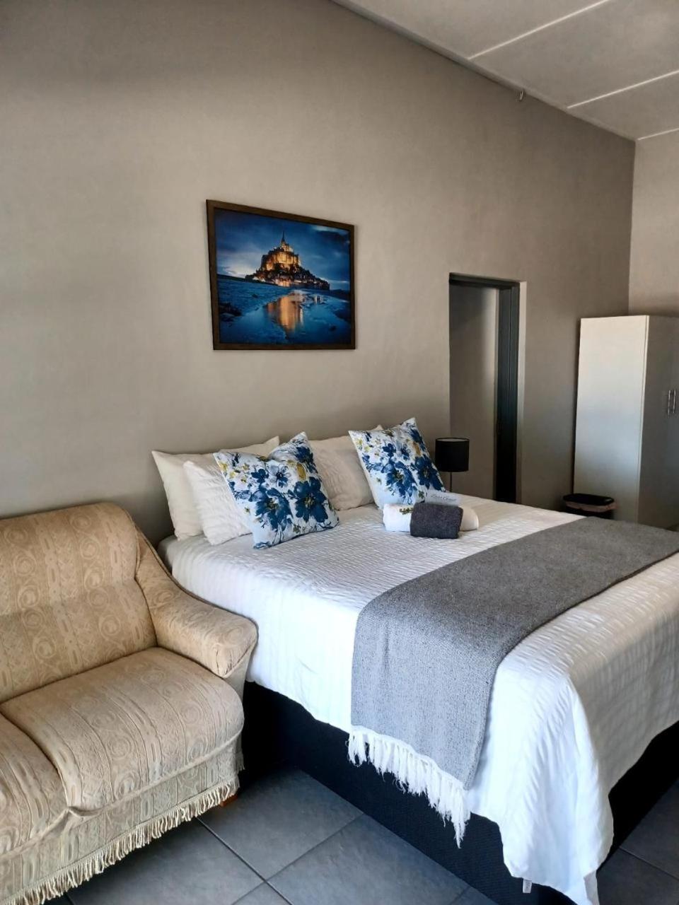 Oppi Draai Guesthouse 오쇼른 외부 사진