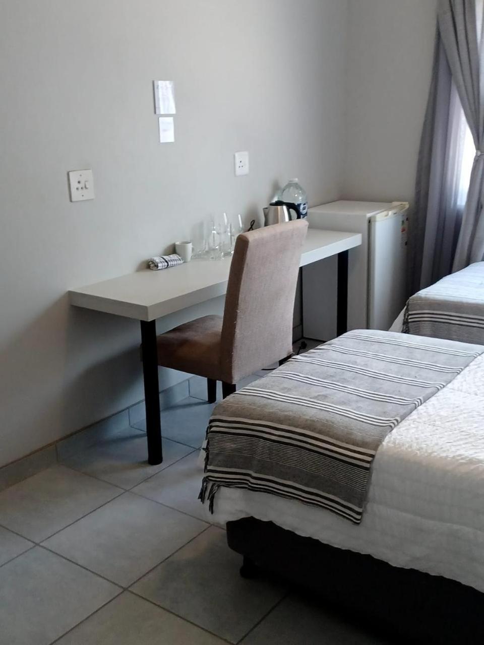 Oppi Draai Guesthouse 오쇼른 외부 사진